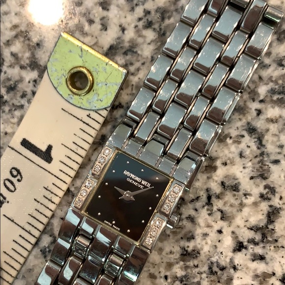 Authentic SS Raymond Weil diamond watch - Picture 5 of 11